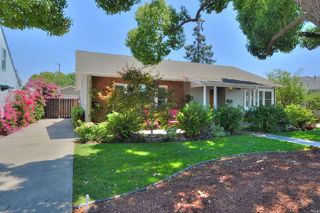 Campbell - Willow Glen Border - Front of house